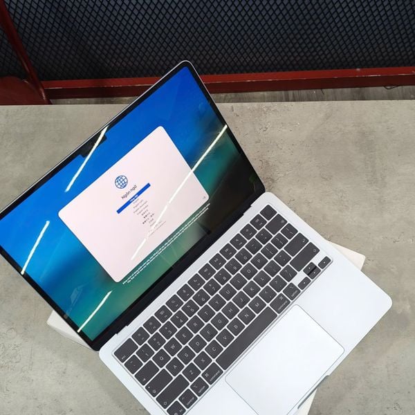 Apple MacBook Air M5 13 inch 2026 10CPU 8GPU 16GB 512GB Xanh Dương | Chính hãng Apple Việt Nam - 99% LIKENEW FULLBOX BHH 06/2027