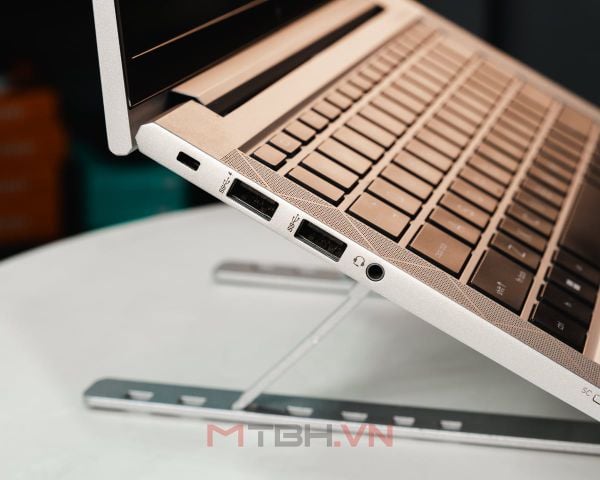 LAPTOP HP 830 G8 CORE I5 1145G7 | 8GB RAM | 256GB SSD | 14