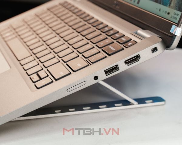 LAPTOP DELL LATITUDE 5330 i5-1245U | 8GB RAM | 256G SSD | 13.3