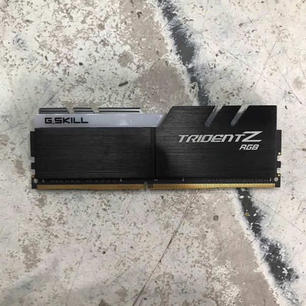 RAM DDR4 16GB GSKILL TRIDENTZ 3200Mhz RGB BH 1 THÁNG