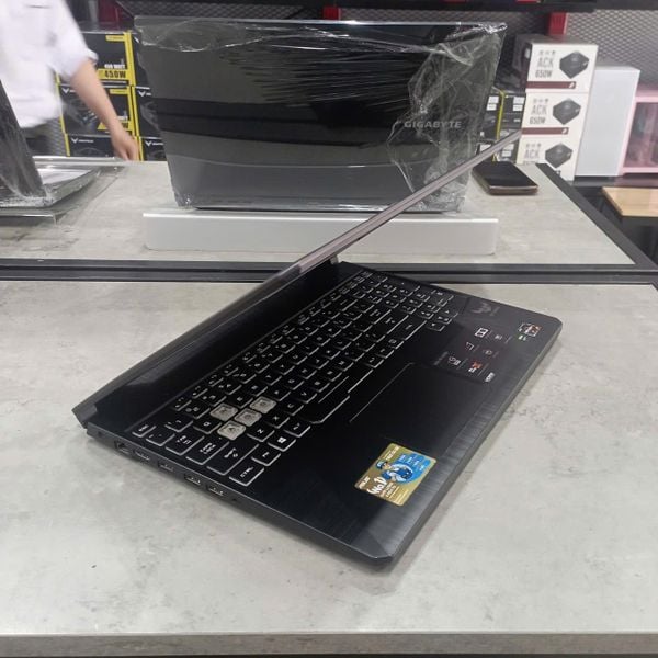 LAPTOP ASUS GAMING TUF FX505DT-AL003T Ryzen 7-3750H | GTX 1650 4GB | 8GB RAM | 512GB SSD | 15.6″ 120Hz IPS Win 10 Gold Steel RGB - 2ND BH 1 THÁNG