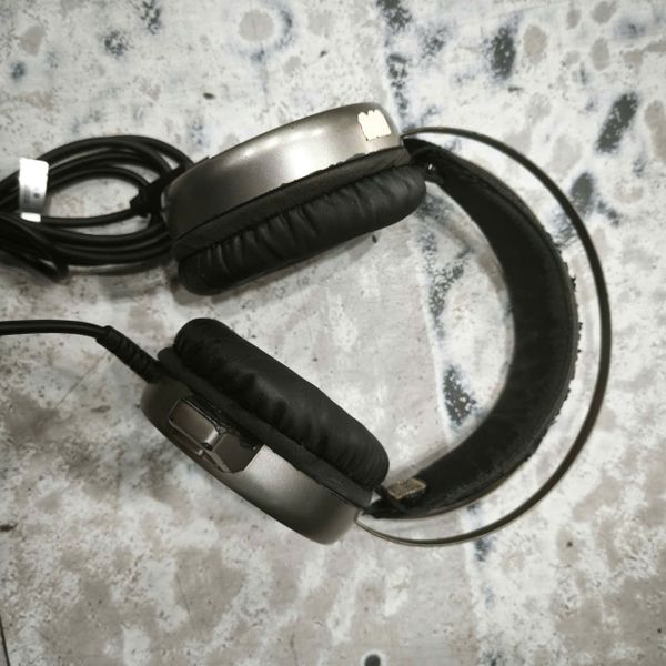 Tai Nghe Xiberia V12U Gaming OverEar Led 7.1 Surround 2ND BH 1 THÁNG