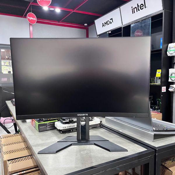 MÀN HÌNH GIGABYTE G27FCA (27.0 inch - FHD - VA - 170Hz - 1ms - Curved 1500R) - 2ND BH 1 THÁNG