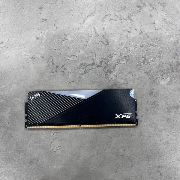RAM DDR5 32GB ADATA XPG BUSS 60000 RGB BH 1 THÁNG