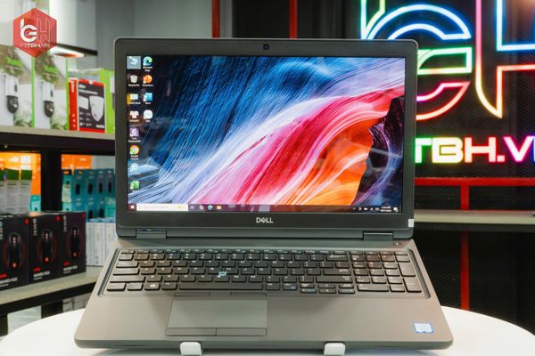 LAPTOP DELL 5590 CORE i5-8250U | 8GB RAM | 256GB SSD | 15,6