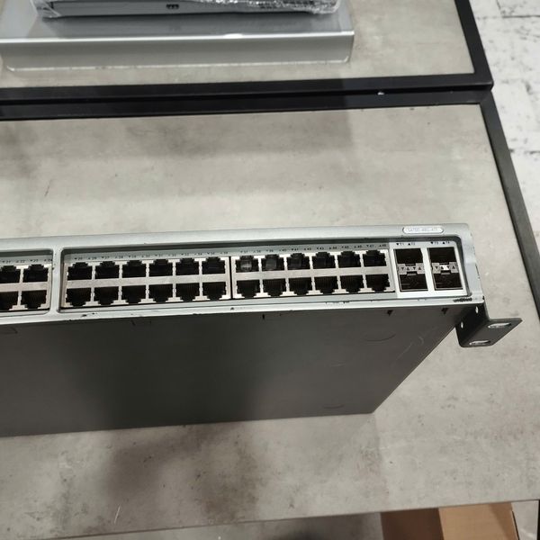 SWITCH 48 PORT 1 GBPS + 4 PORT 10GBPS