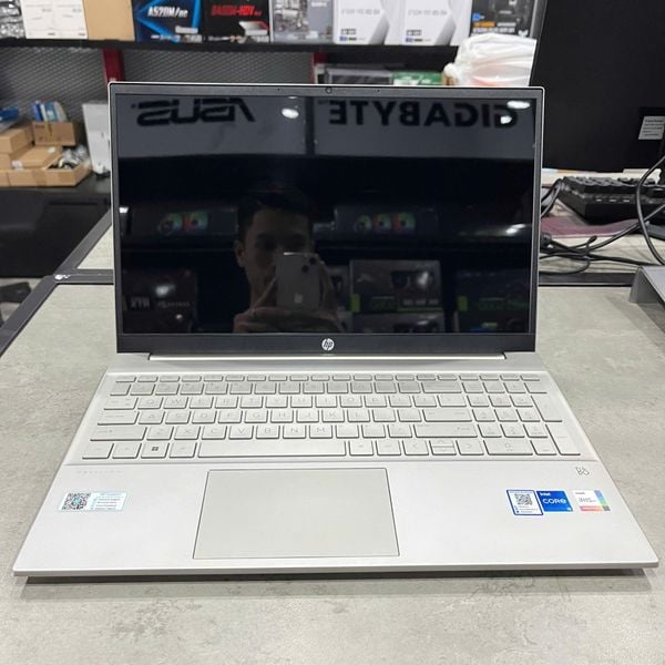 LAPTOP HP PAVILION 15-eg2058TU CORE i5-1240P | 8GB RAM | 256GB SSD | 15.6