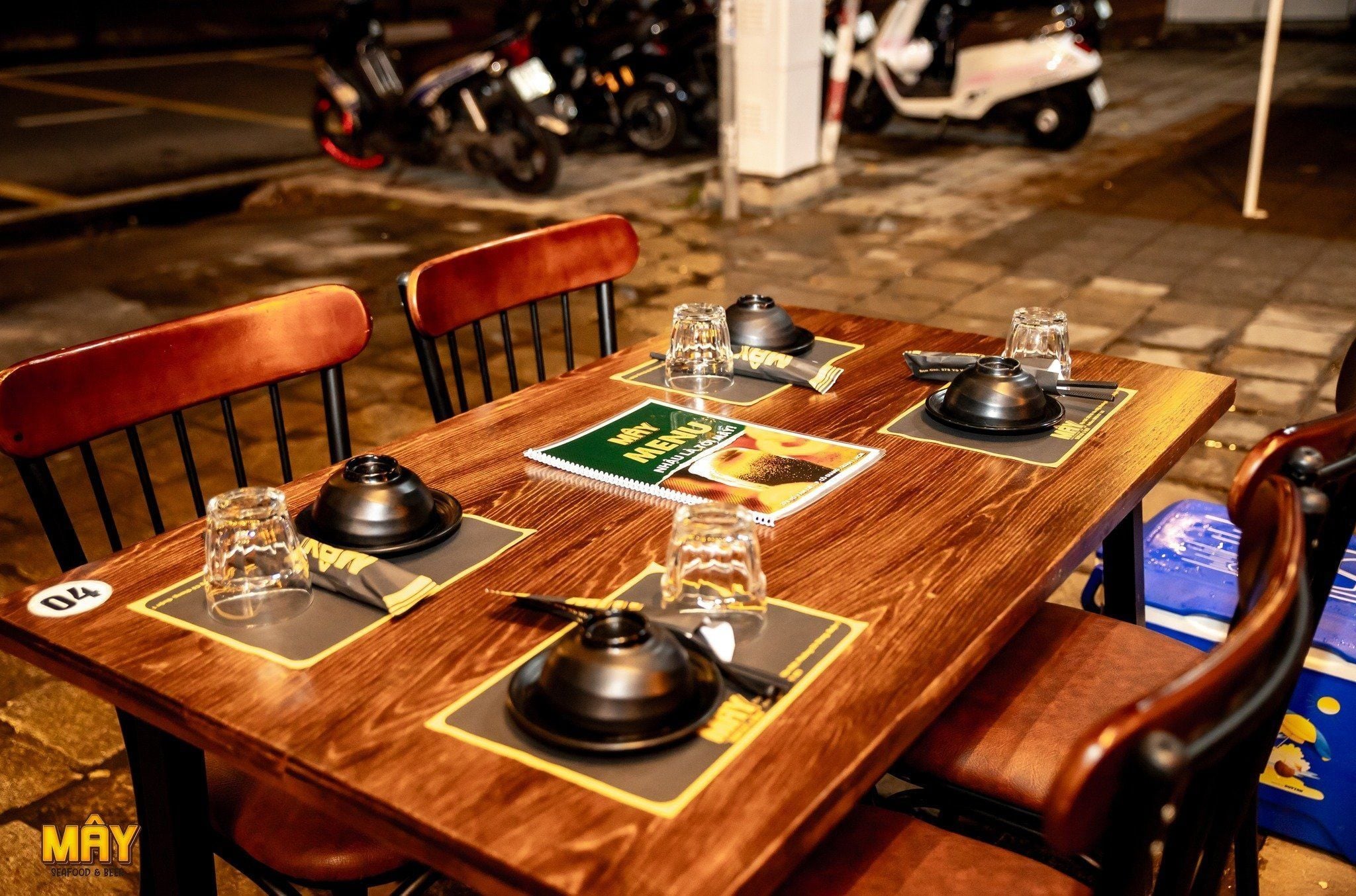 Quán Nhậu Lúc Chị Lúc Anh - 378 Võ Văn Kiệt