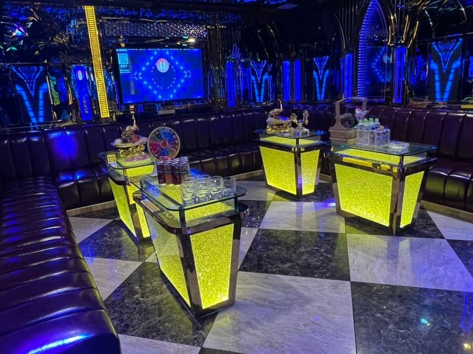 Karaoke Royal - 146A Tây Hòa