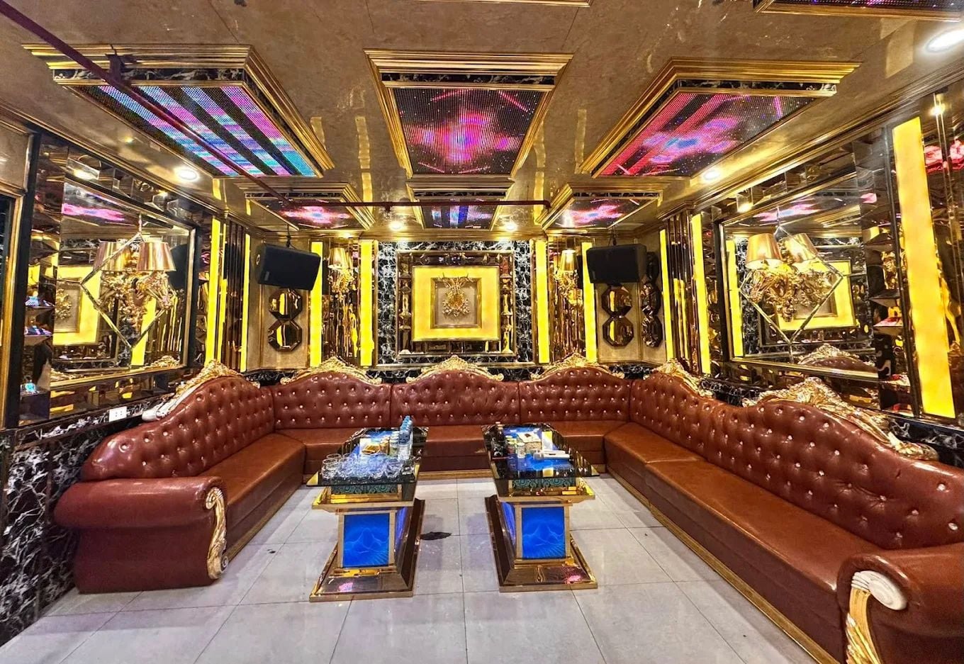 Karaoke Bom Club 3 - 2 Ngõ 58 Việt Hưng