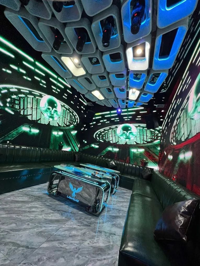 Karaoke Galaxy - 116 Hào Nam