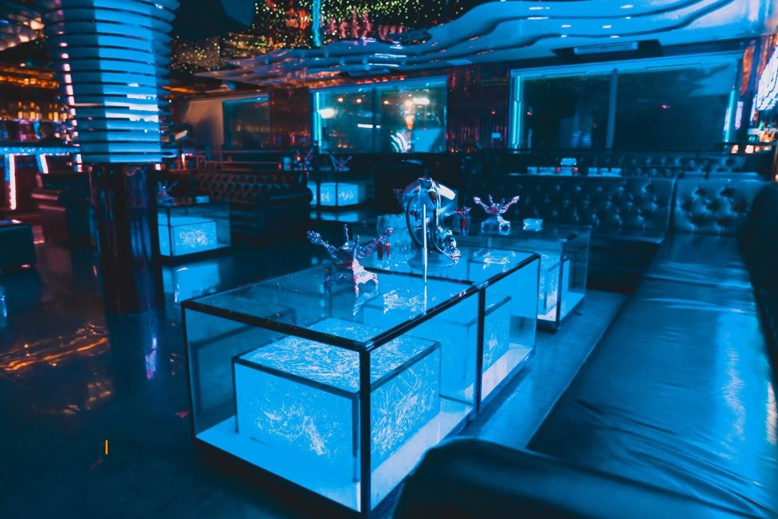 ZoneX Lounge - 117 Xuân Thuỷ