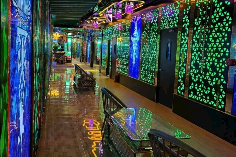 Karaoke Monaco - 130 Đường 9A