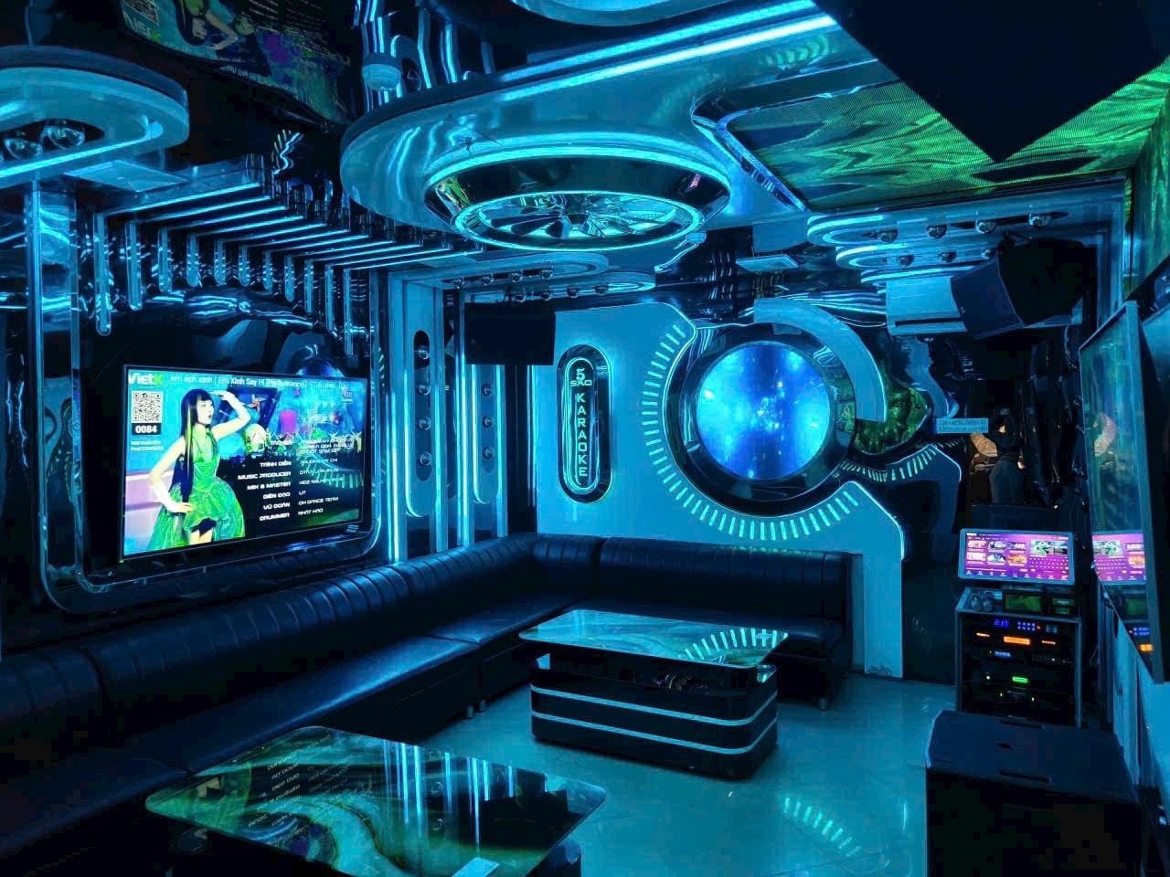 Karaoke 5 Sao - 265 Giảng Võ