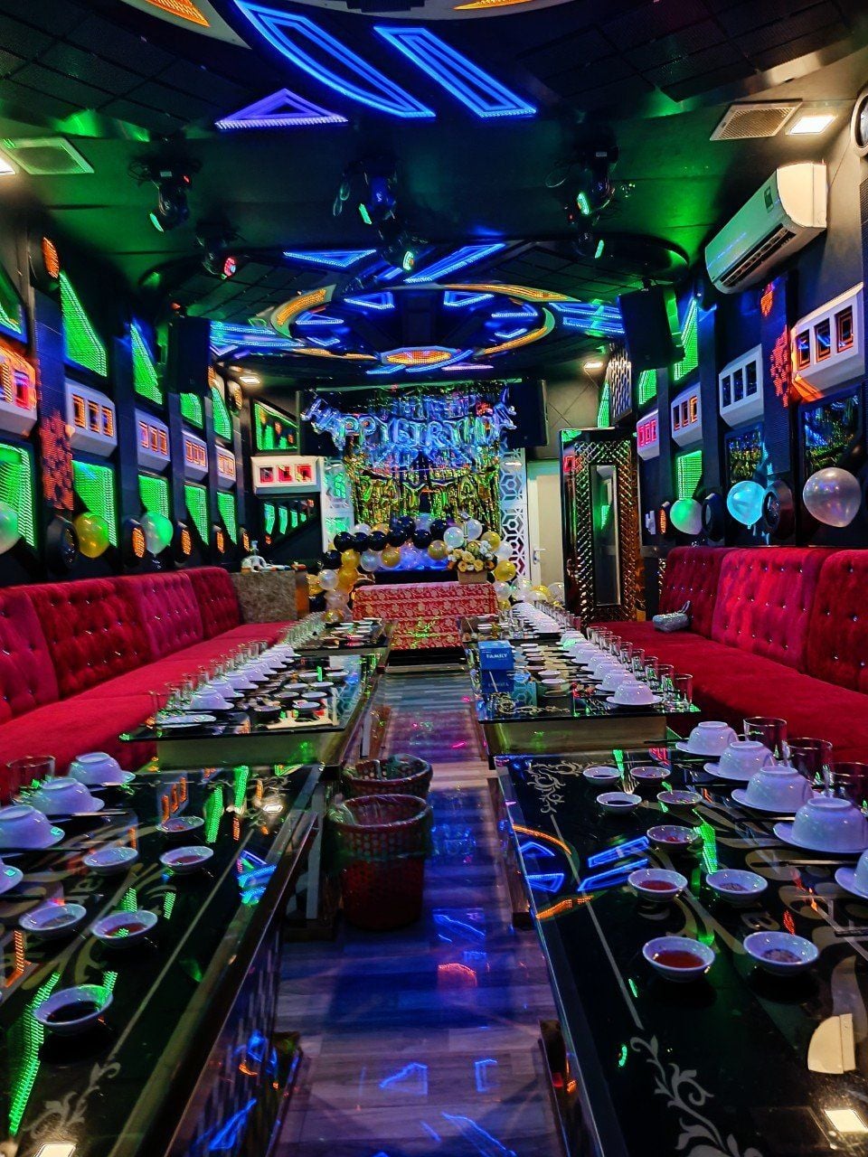 Karaoke New 39 - 139 Trần Hưng Đạo