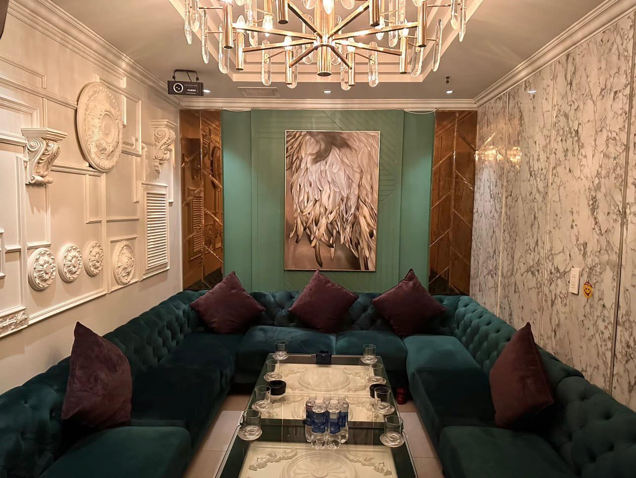 Karaoke BB Restaurant - 127 Nguyễn Thái Bình