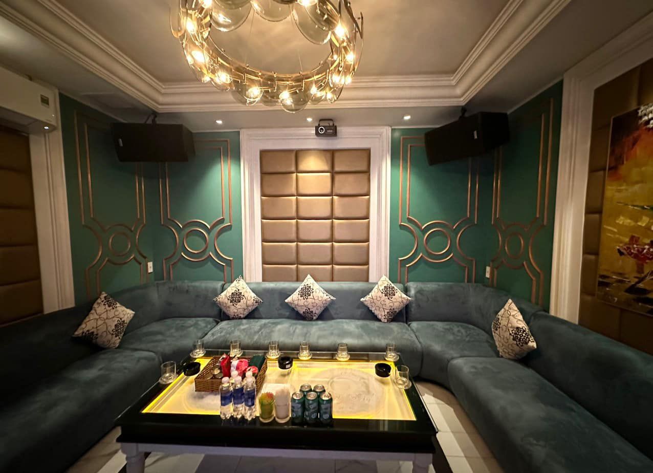 Karaoke BB Restaurant - 127 Nguyễn Thái Bình