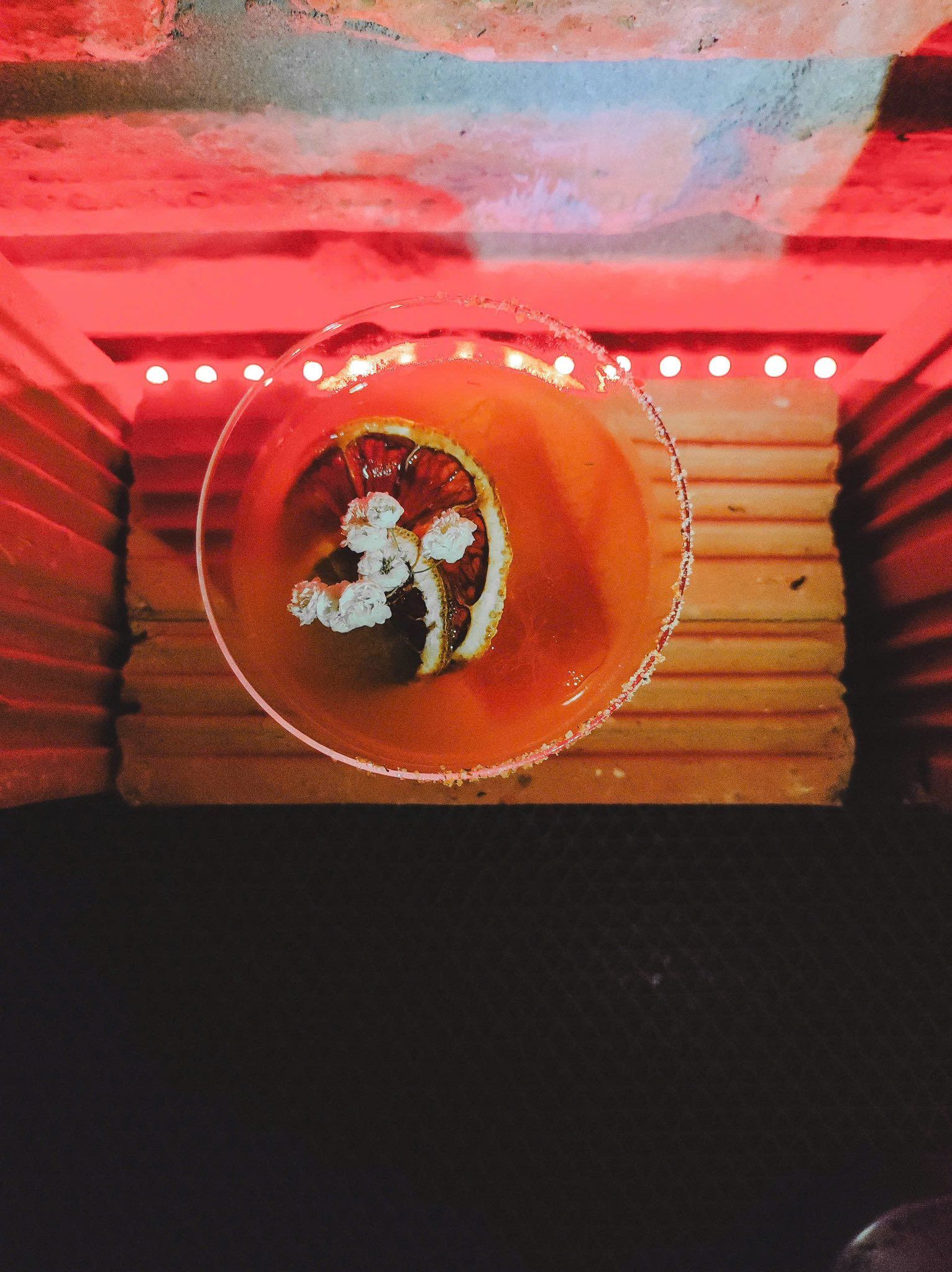 Manhattan Bar & Club - 143 Hồ Nghinh