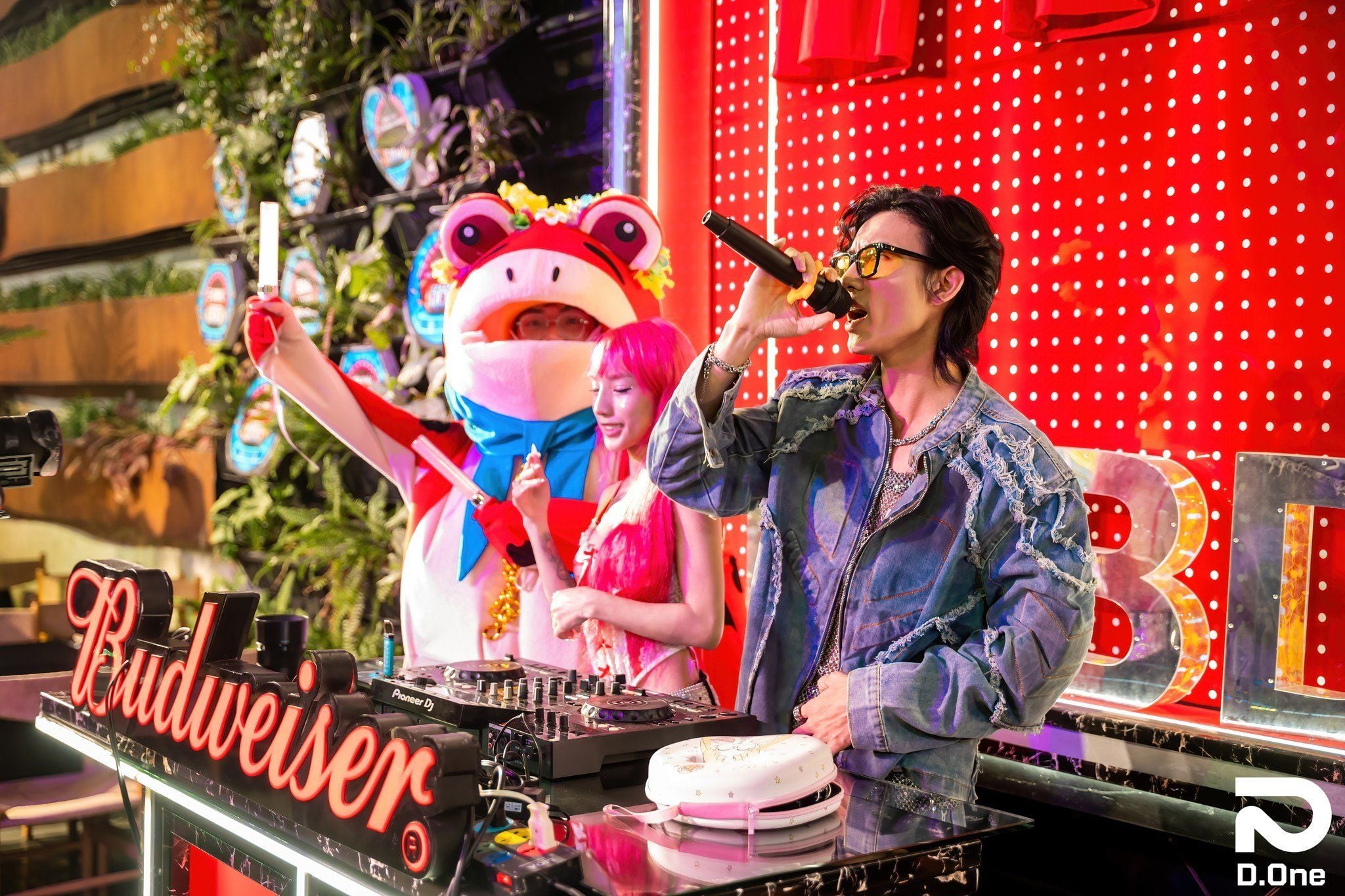 D.One Complex - 318 Võ Văn Kiệt