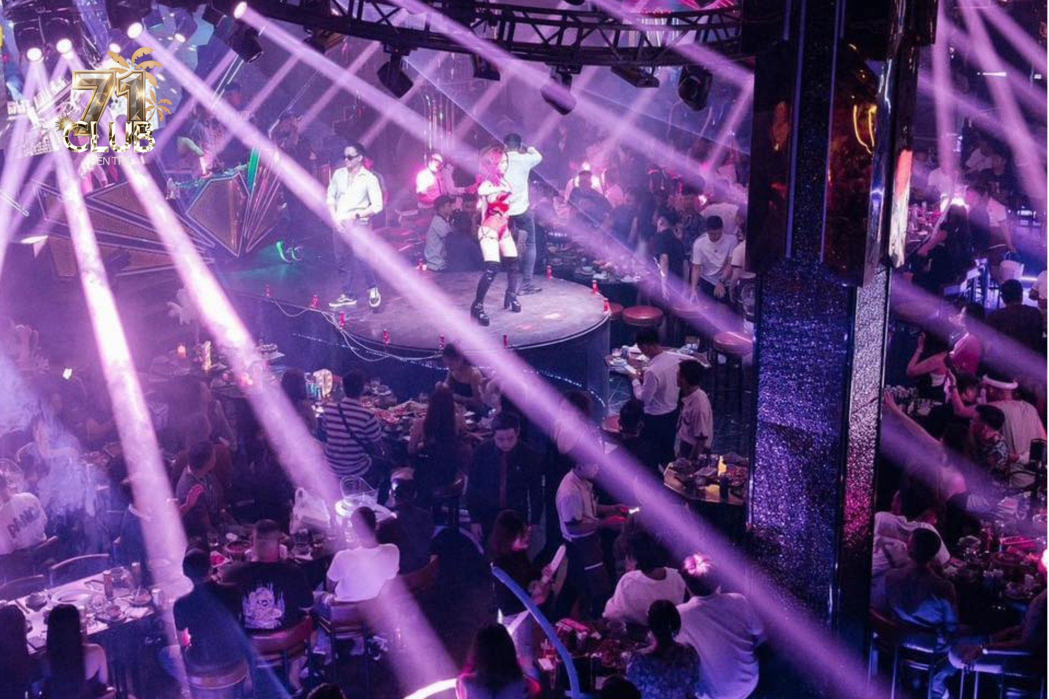 Club 71 - 124A1 Võ Nguyên Giáp