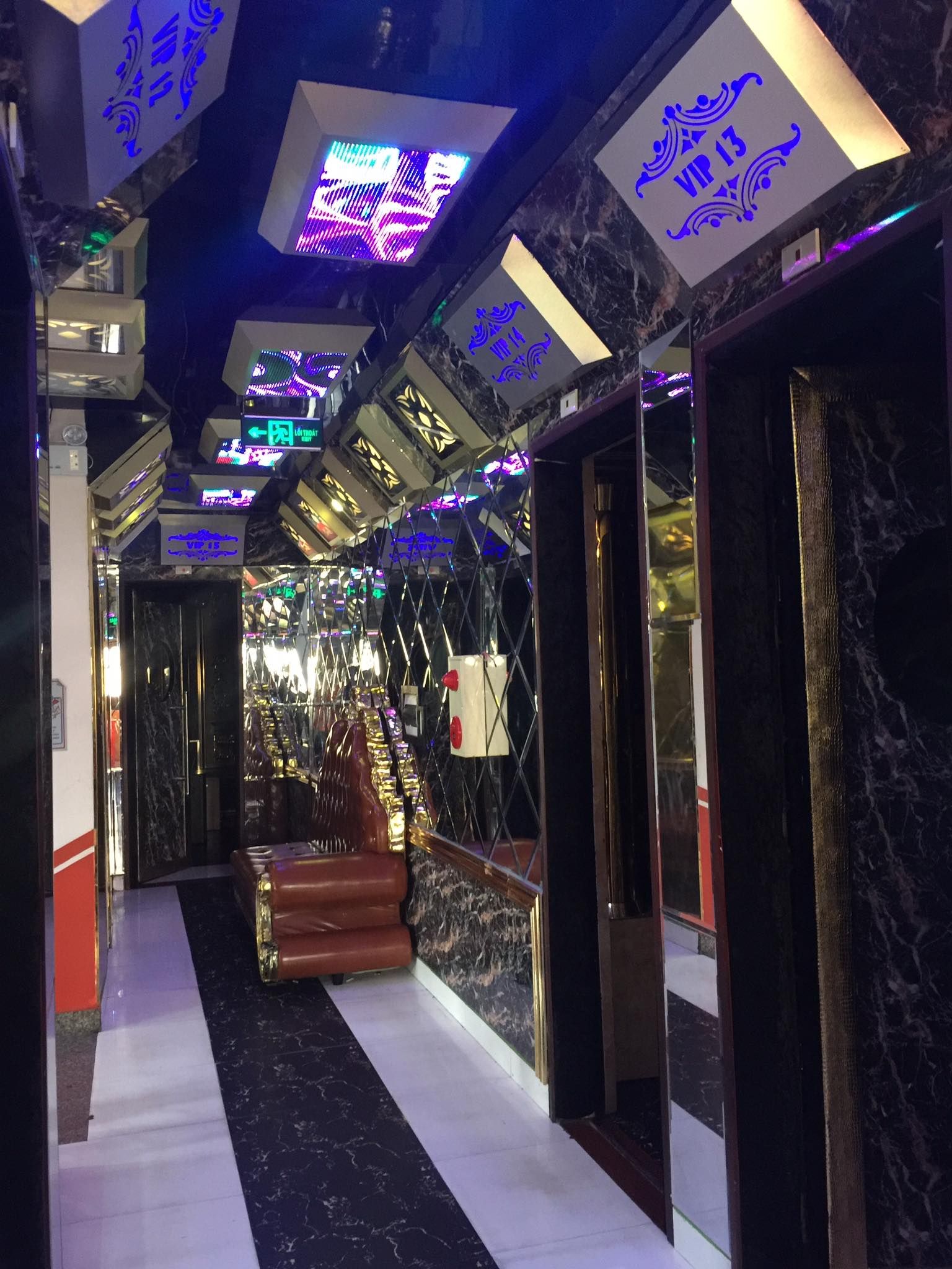 Karaoke Táo Đỏ - 119 Lê Đức Thọ