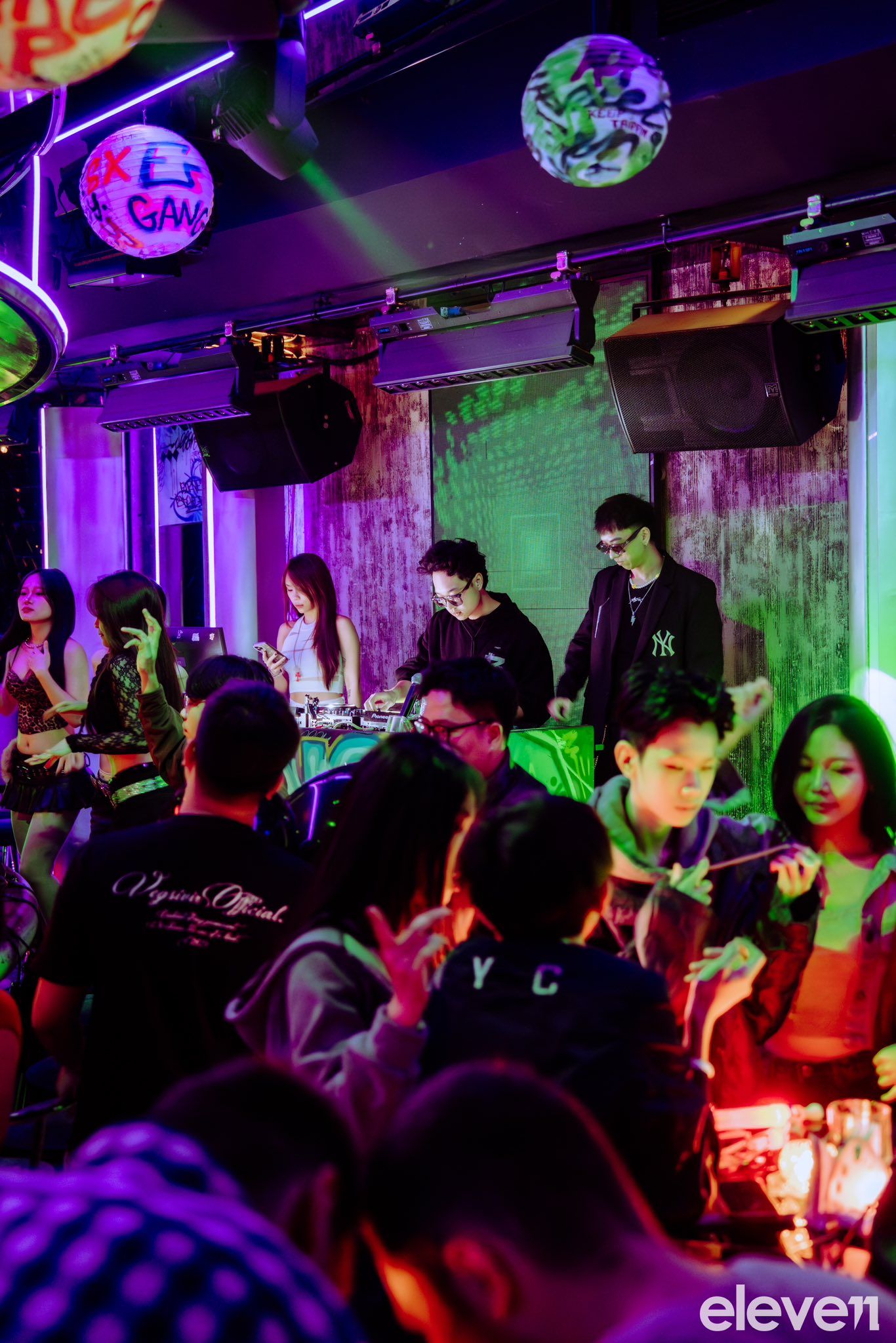 11 Cocktail Universe - 1 Nguyễn Văn Tố