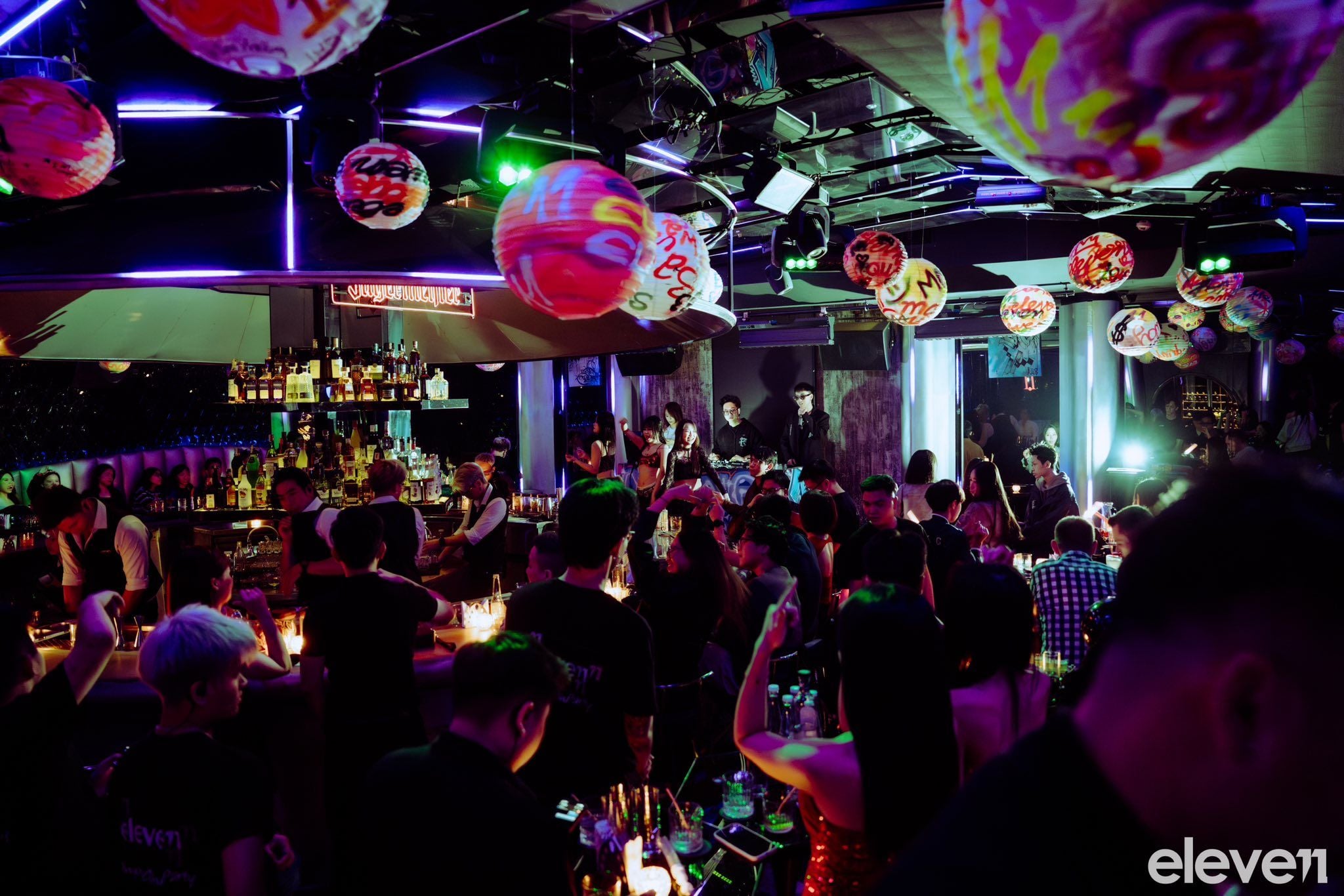 11 Cocktail Universe - 1 Nguyễn Văn Tố