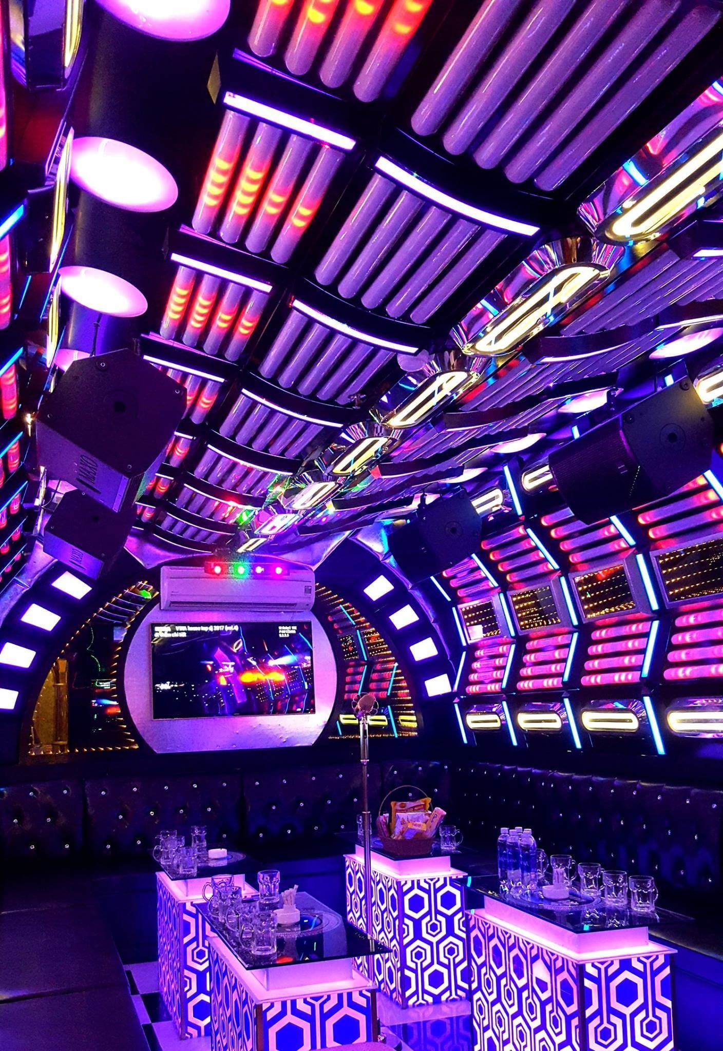 Karaoke AMZ - 546 Hương Lộ 2