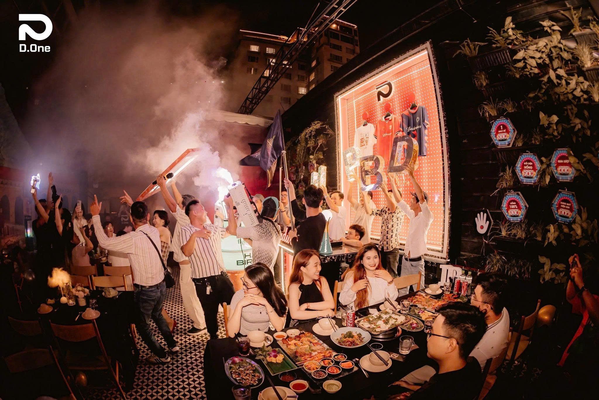 D.One Complex - 318 Võ Văn Kiệt