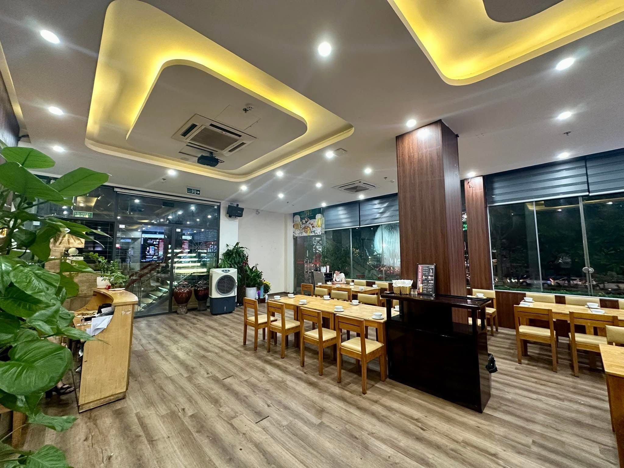 M5 + Beer - 8 Ô Chợ Dừa