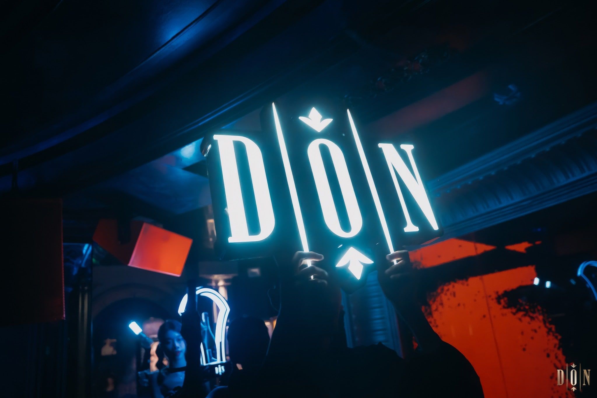 Scarlet Lounge - Hàng Da Mall