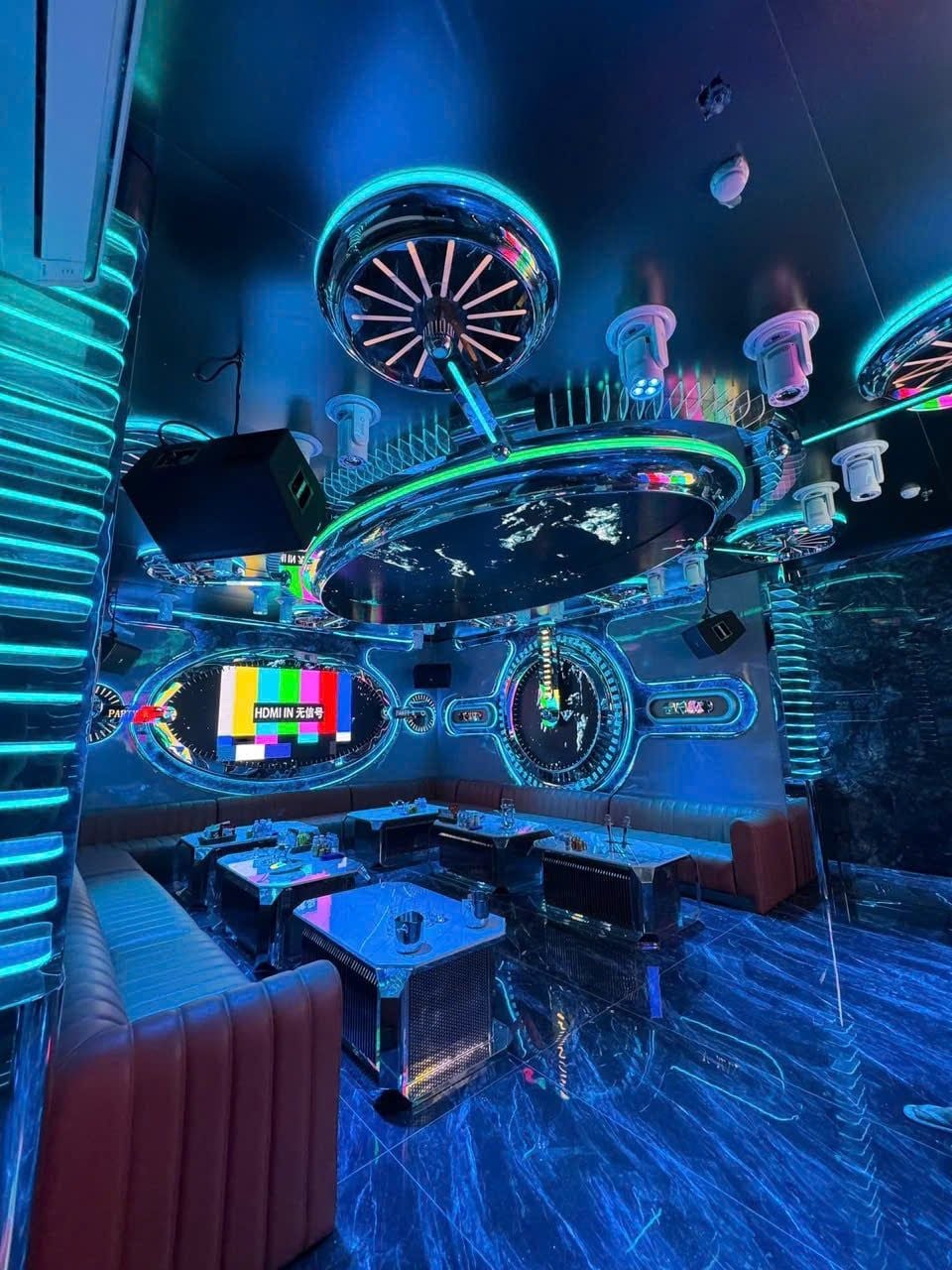 Karaoke Dubai - 16 Trúc Khê