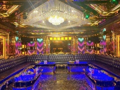 Karaoke MEI - QUEEN - 194 Trần Hưng Đạo