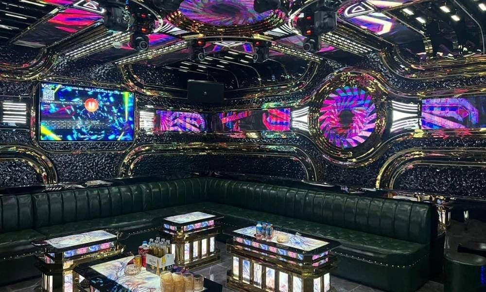 Karaoke BOSS VILLA KTV - 132 Đường Số 9A