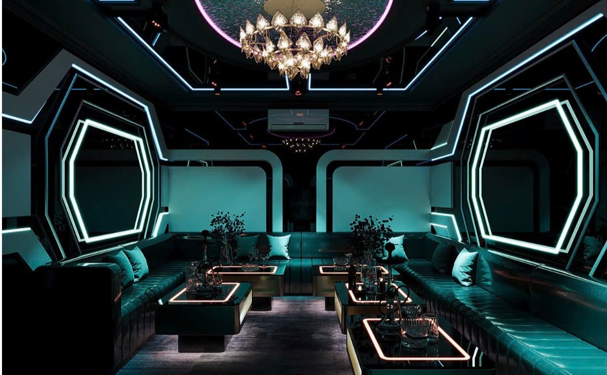 Karaoke RED - 155 Nguyễn Văn Cừ