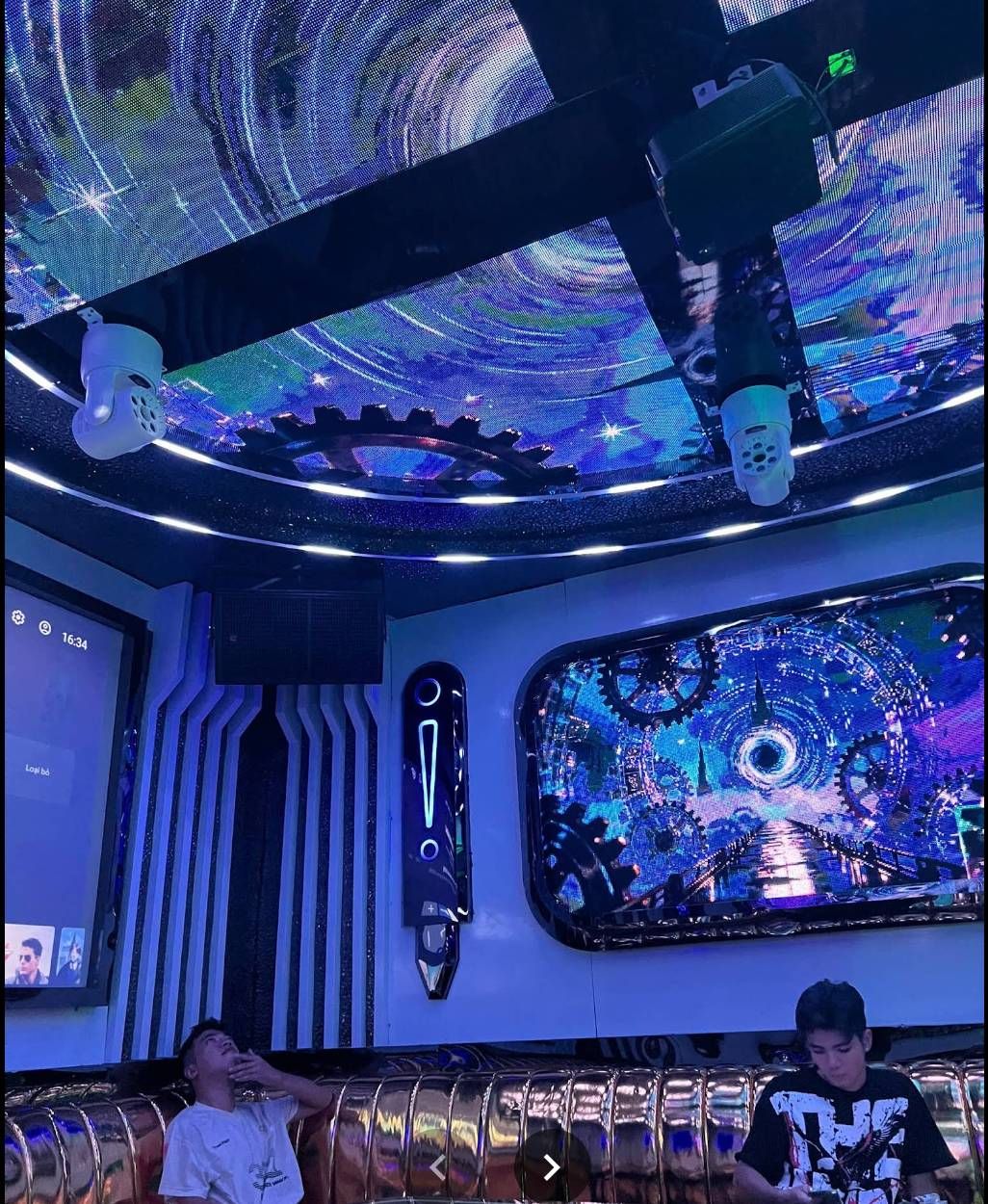 Karaoke The Tree - 10A Lê Hiến Mai