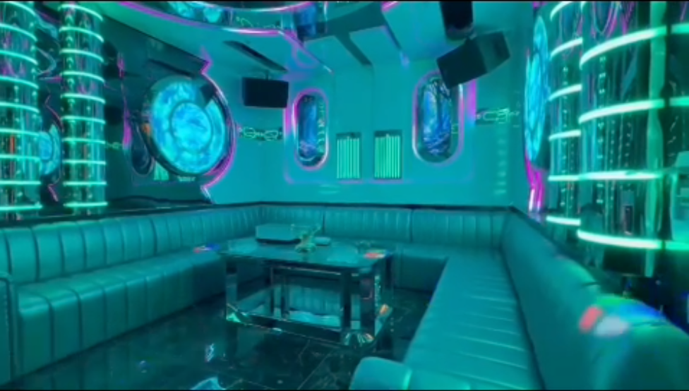 Karaoke Lumi KTV - 372 Ngọc Hân Công Chúa