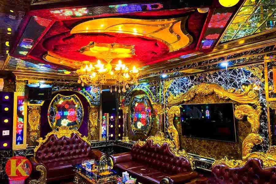 Karaoke Hoàng Gia - 151 Cách Mạng Tháng 8