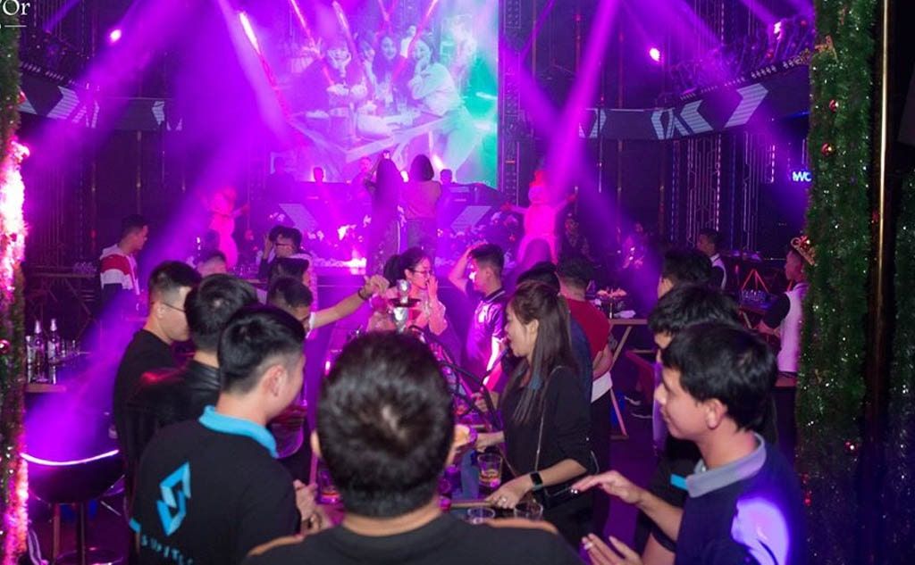 Fleur d‘Or Maison Bar - 50 Đinh Tiên Hoàng