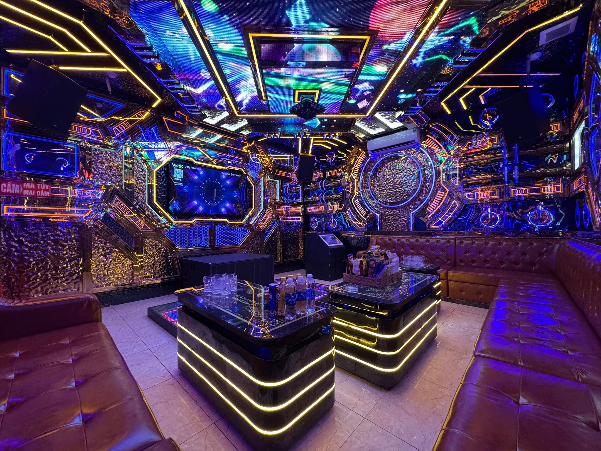 Karaoke Hoàng Gia 2 - Quốc Lộ 13