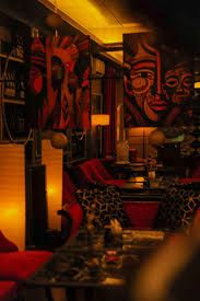 Royal Lounge - 1 Nam Đồng