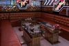 Karaoke Queen Bee KTV - 115 Nguyễn Văn Cừ