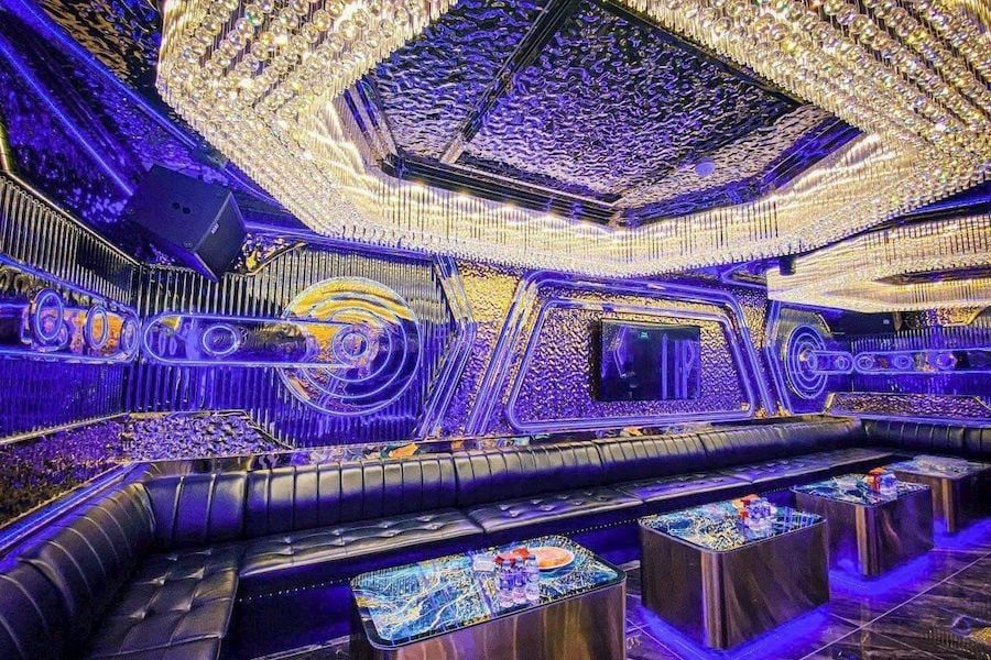 Karaoke BOSS G - 97 Sương Nguyệt Ánh