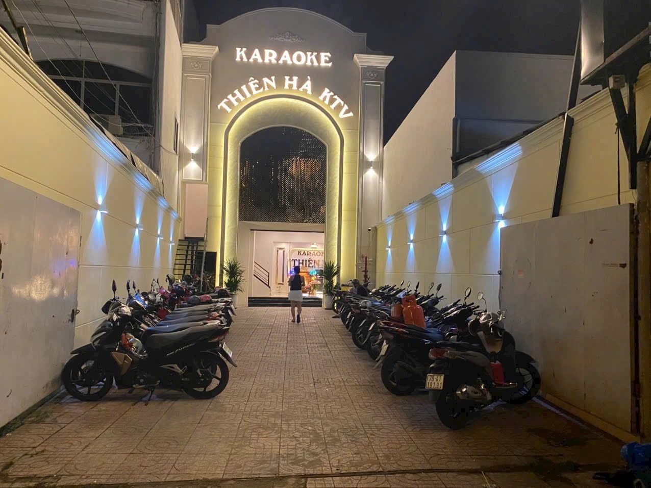 Karaoke Thiên Hà KTV - 572 Lê Đức Thọ