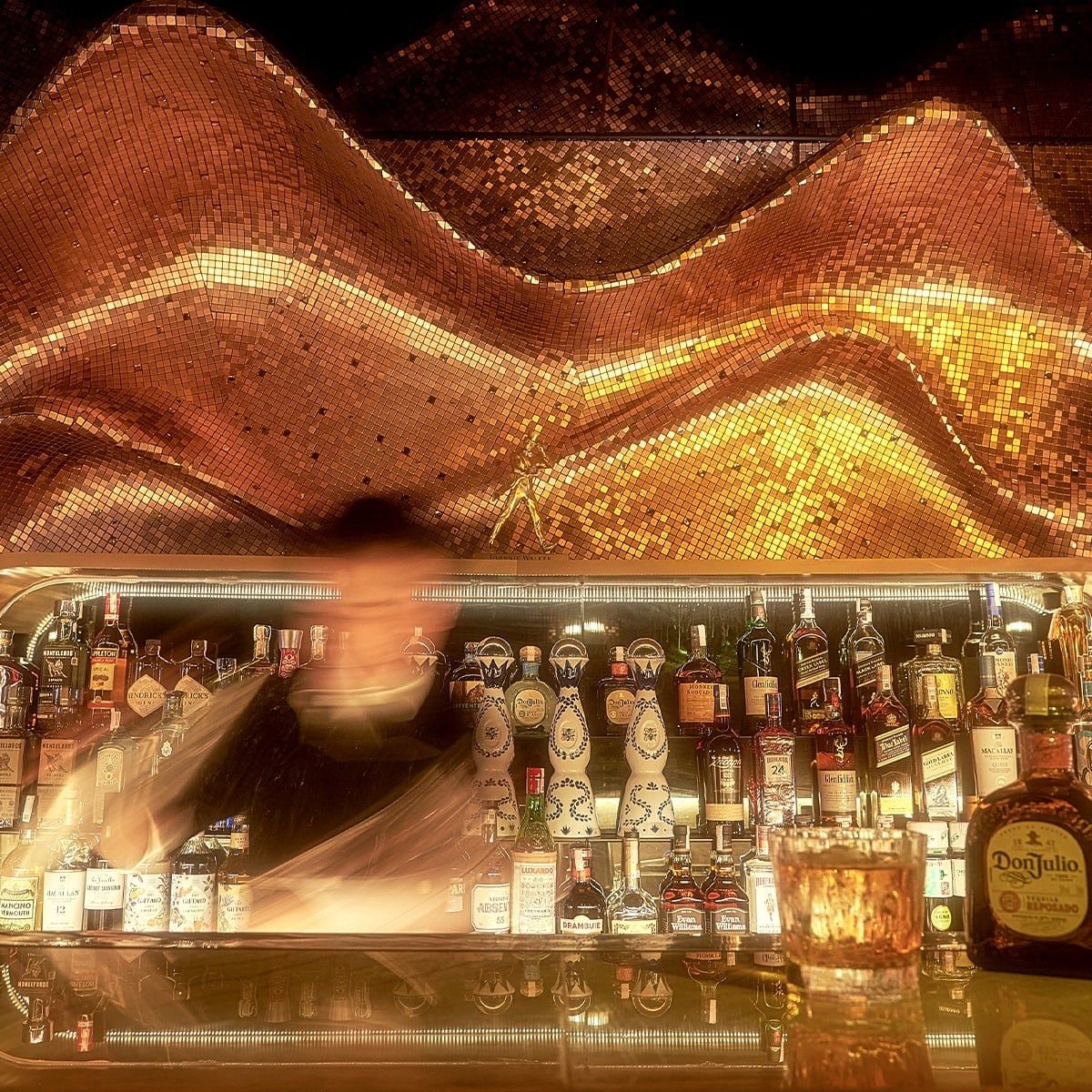 Mosaic Mixologist Bar & Lounge - 8/4 Lê Thánh Tôn