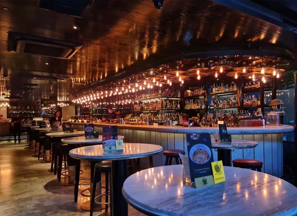 Qui Cuisine Mixology - 22 Lê Thánh Tôn