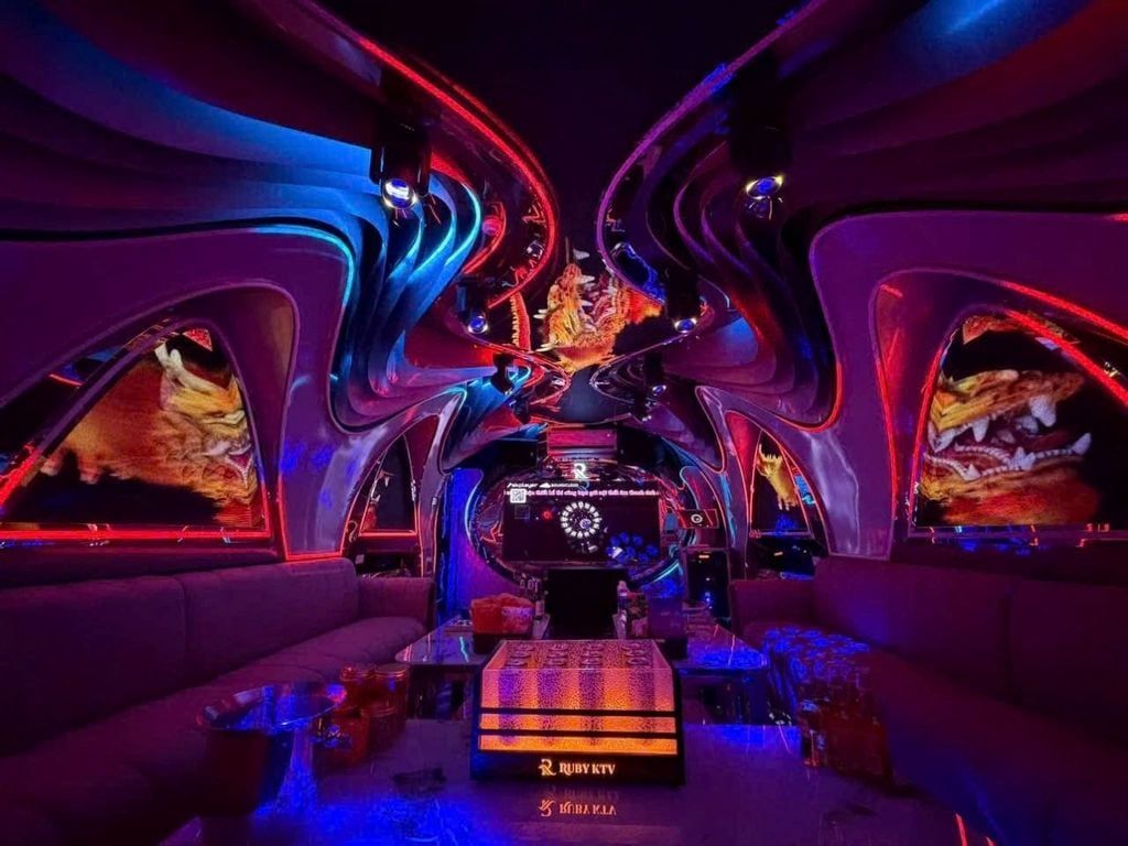Karaoke RUBY KTV - 159 Chính Hữu
