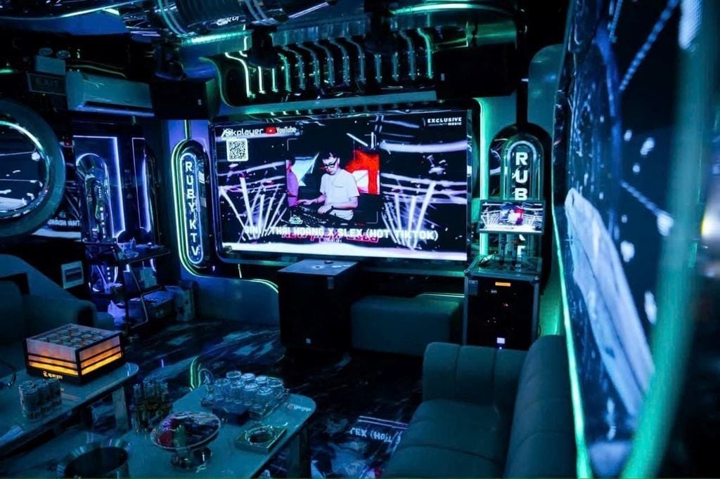 Karaoke RUBY KTV - 159 Chính Hữu