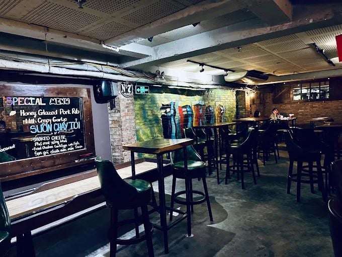 Malt Saigon Bar - 46 - 48 Mạc Thị Bưởi