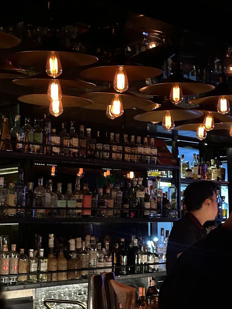 Qui Cuisine Mixology - 22 Lê Thánh Tôn